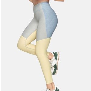 Outdoor voices leggings size S